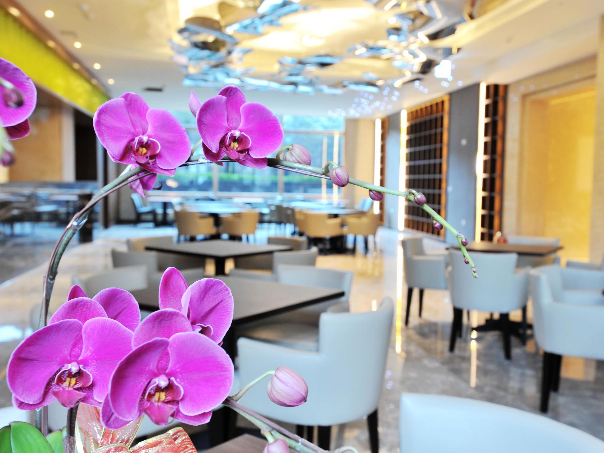 Hiyeshotel勤天商旅-花蓮館 Città di Hualien Esterno foto